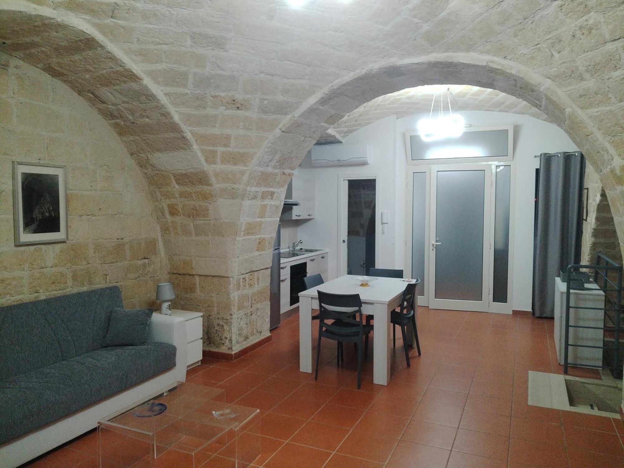 Casa Vacanza Nel Cuore Della Pietra Barletta Kültér fotó