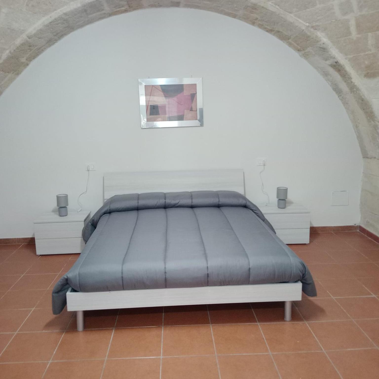 Casa Vacanza Nel Cuore Della Pietra Barletta Kültér fotó