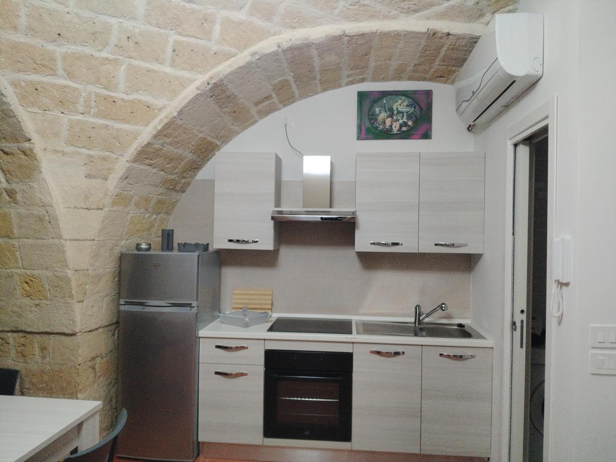 Casa Vacanza Nel Cuore Della Pietra Barletta Kültér fotó